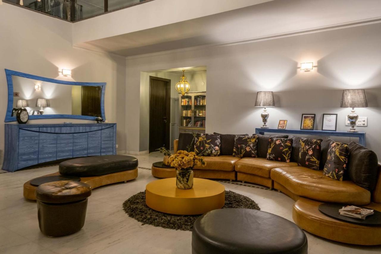 Stayvista At The Banyan Abode With Pool Table, Pet Friendly & Outdoor Pool Manesar Esterno foto